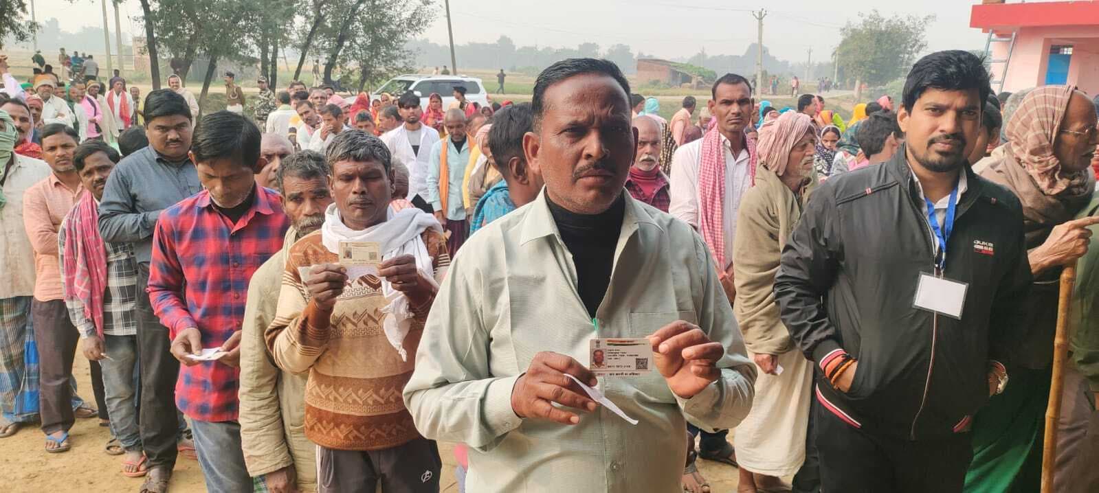 प्रथम चरण का पैक्स चुनाव शांतिपूर्ण संपन्न, आधी आबादी की रही अधिक भागीदारी