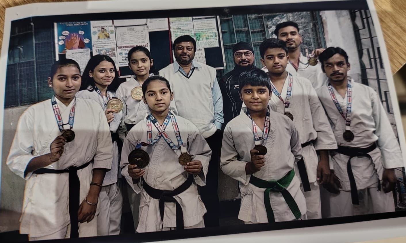 नामदा सेंटर के कराटेकारों ने जीते नौ पदक