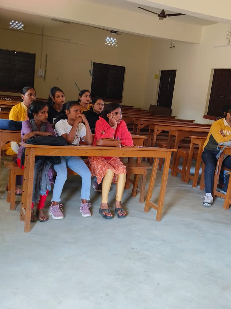 संविधान दिवस पर जगन्नाथ मिश्र कॉलेज में व्याख्यानमाला का किया आयोजन