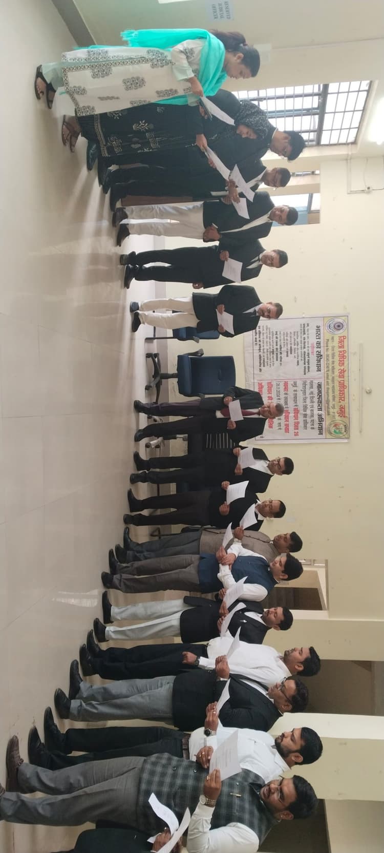 देश को एक सूत्र में बांधता है संविधान: जिला जज