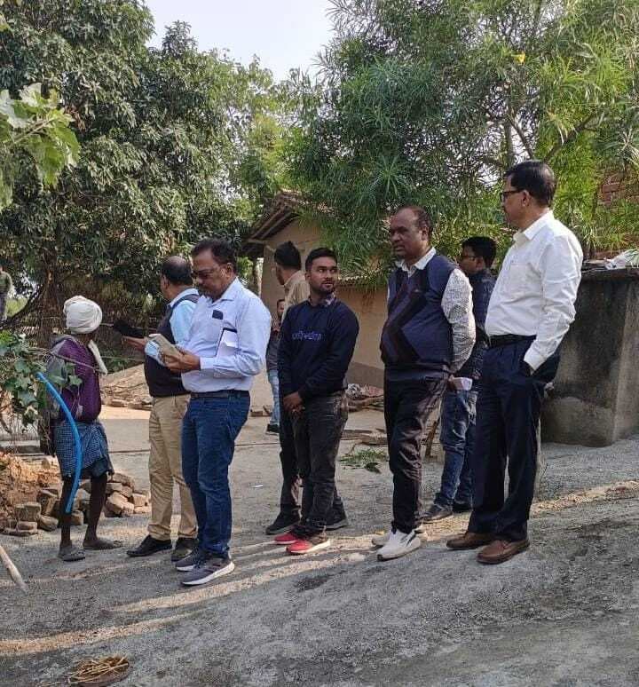 Giridih News: जांच टीम ने छह पंचायतों में की नल जल योजना की जांच