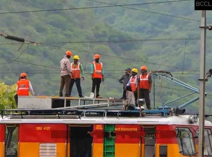 खतरे की पहचान के लिए रेल मंडल में अल्ट्रासोनिक फ्लो डिटेक्शन सिस्टम चालू