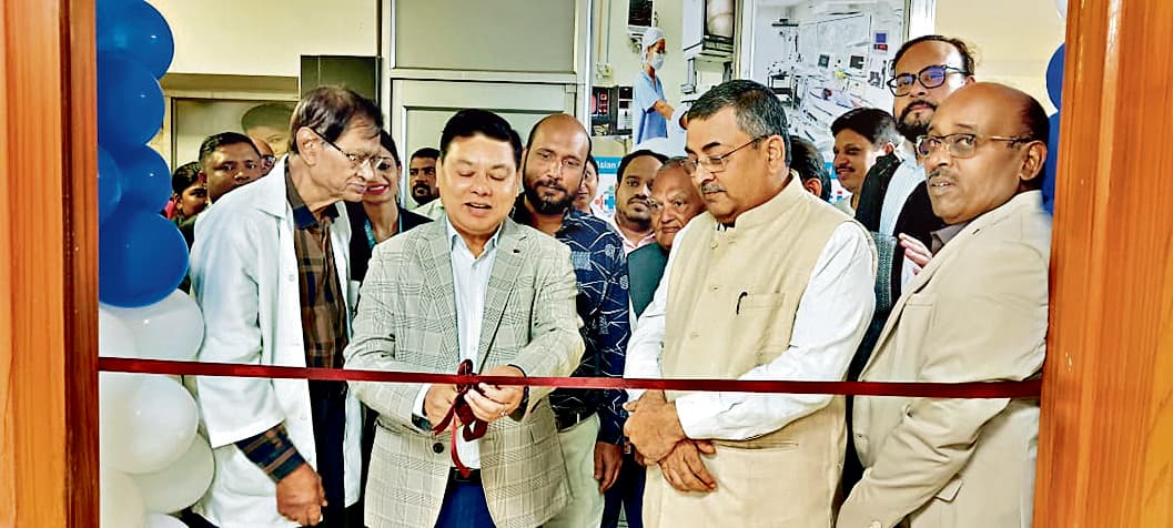 DHANBAD NEWS : एशियन जालान सुपर स्पेशियलिटी हॉस्पिटल में छह डायलिसिस मशीनों का उद्घाटन