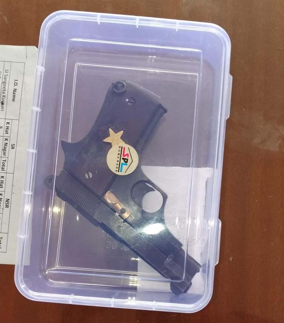 पिस्टल के साथ युवक गिरफ्तार