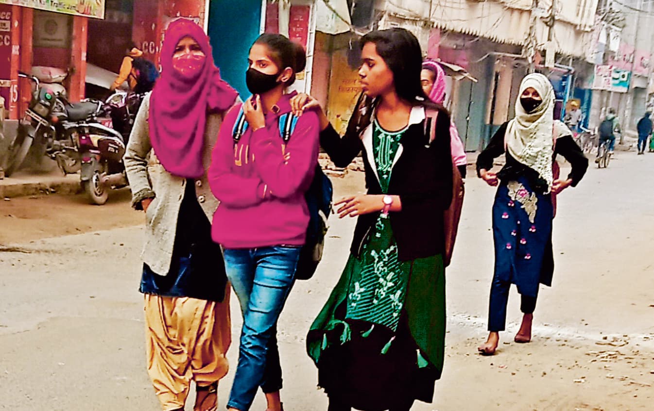 Chhapra News : मौसम ने बदली करवट, बढ़ने लगा ठंड का असर