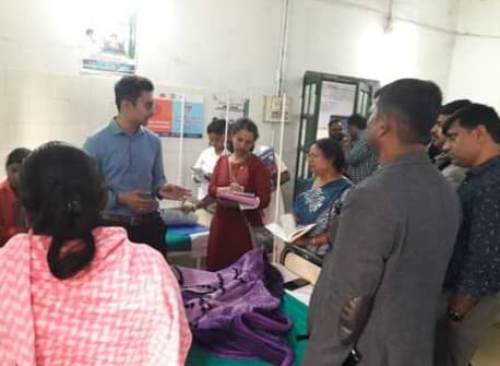 Jamshedpur News : पोटका सीएचसी में गर्भवती महिलाओं को नहीं मिल रही आयरन और कैल्शियम की गोलियां