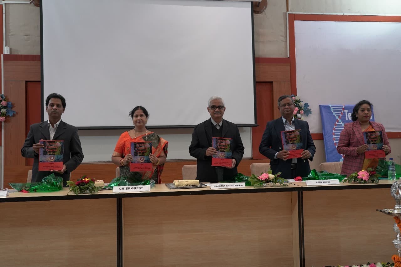 Rourkela News: शिक्षकों पर छात्रों के बौद्धिक और व्यक्तिगत विकास की दोहरी जिम्मेदारी : एनआइटी निदेशक
