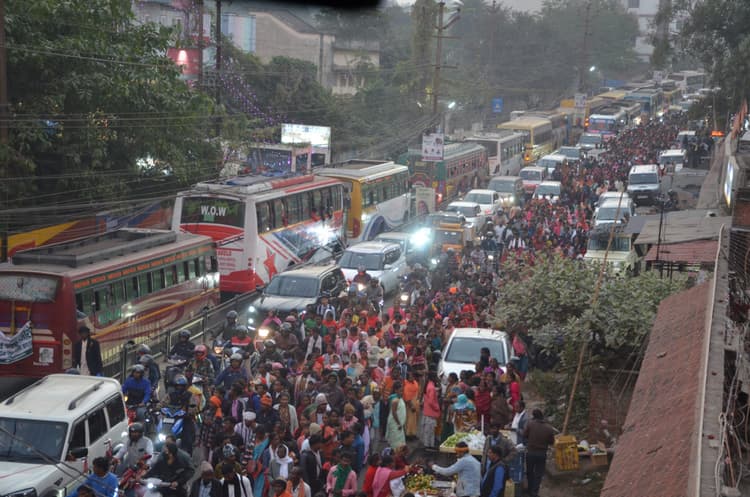 city news : राजधानी की अधिकतर सड़कें रहीं जाम