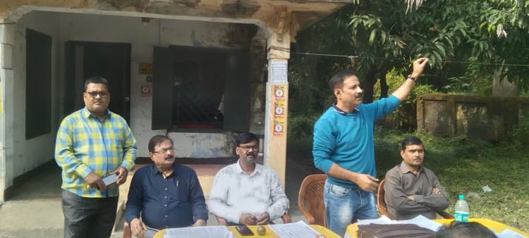 BOKARO NEWS : डीवीसी को निजी कंपनियों को देने की साजिश : अभिजीत राय