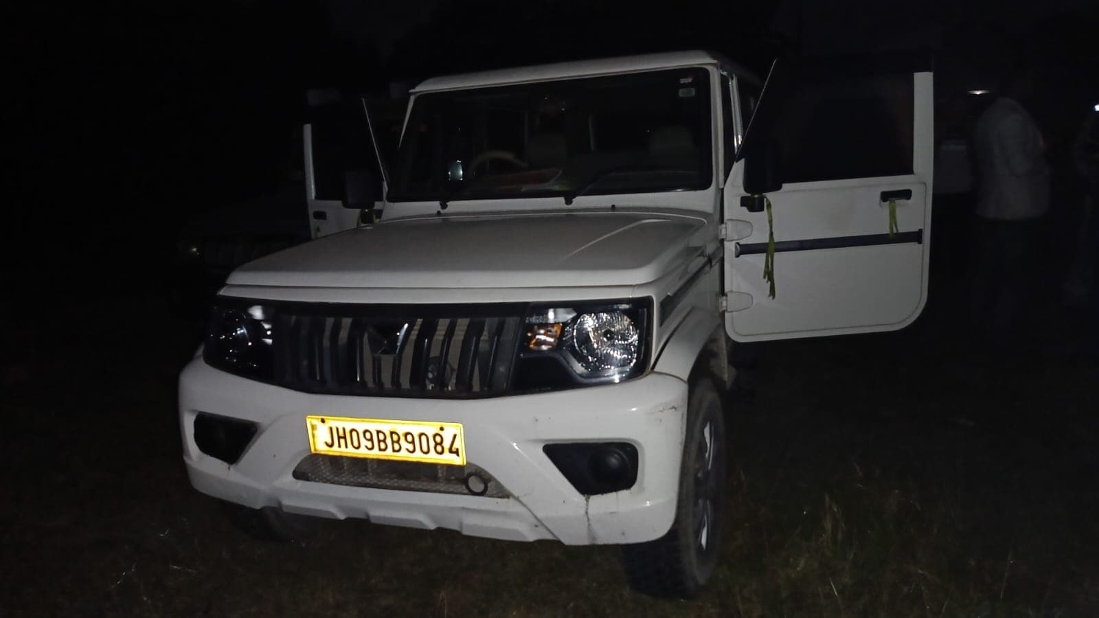 BOKARO NEWS : फुसरो से लूटी गयी बोलेरो माराफारी से बरामद, अपराधी फरार