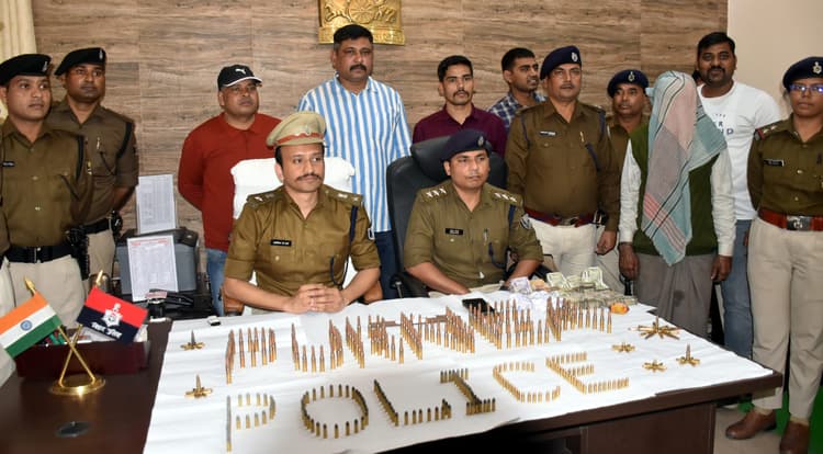 बीकोठी के सुखासन में चल रही अवैध मिनी गन फैक्ट्री का पुलिस ने किया भंडाफोड़