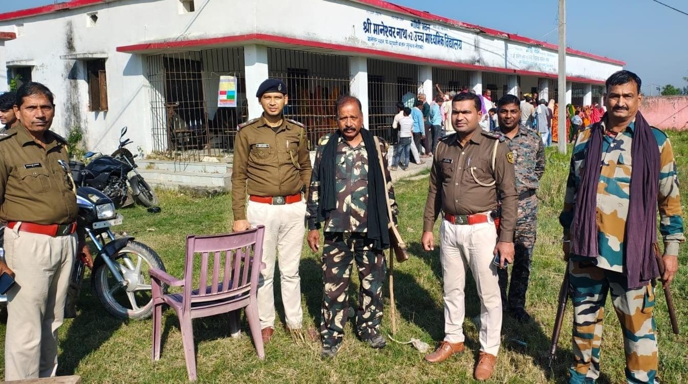 सुरसंड, पुपरी व नानपुर में कड़ी सुरक्षा के बीच मतदान संपन्न