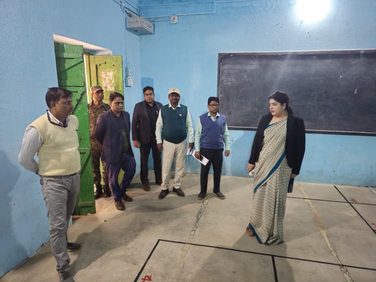 डीएम, एसपी ने लिया मतगणना केंद्र का जायजा, दिये आवश्यक निर्देश