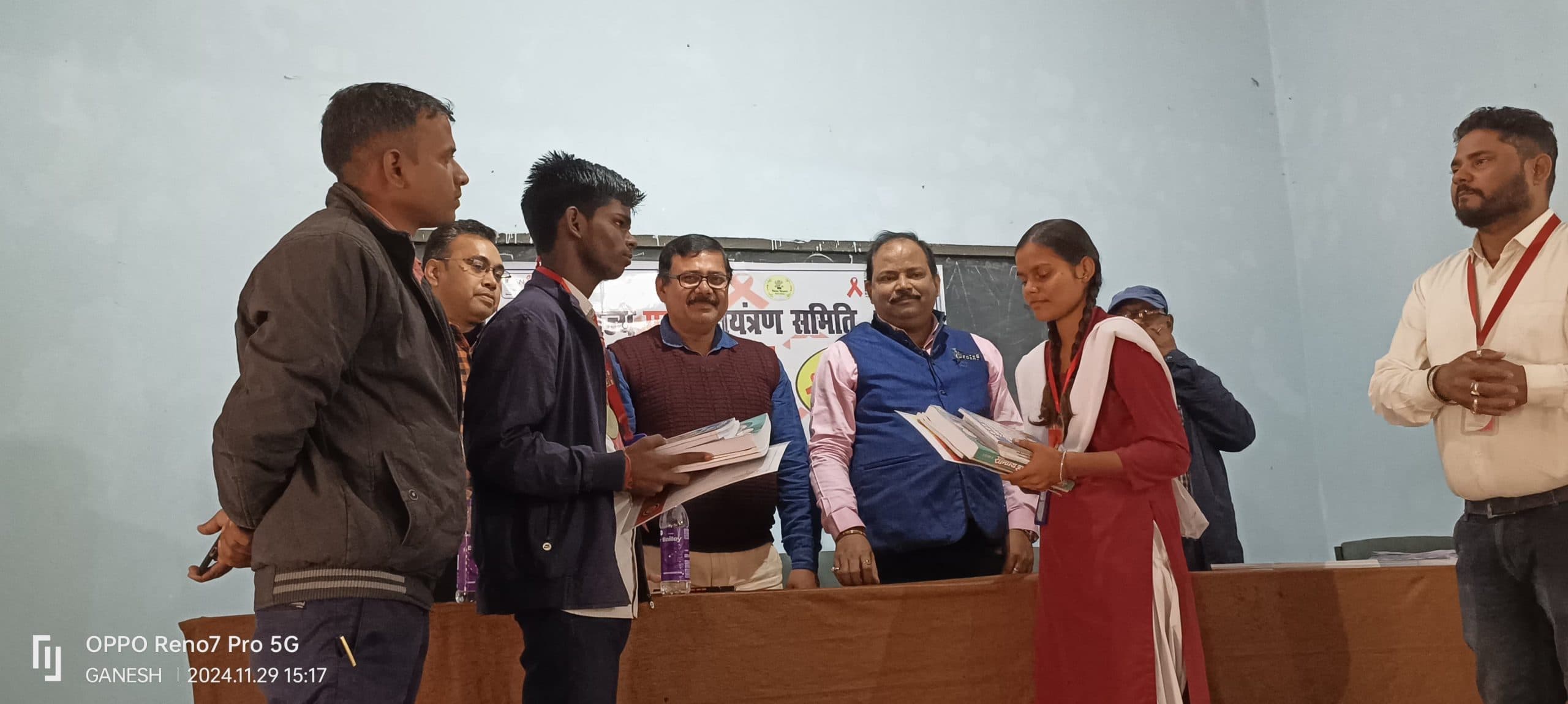 रेड रिबन क्वीज में राजू व विशाखा रहे पहले स्थान पर