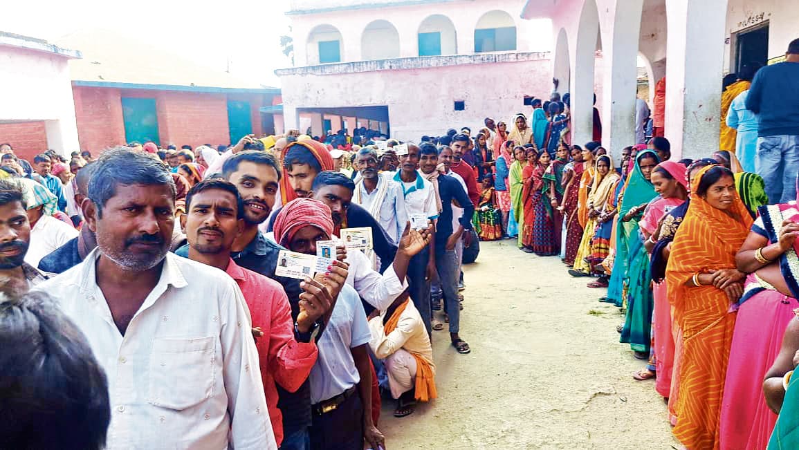 जिले में दूसरे और अंतिम चरण का पैक्स चुनाव शांतिपूर्ण संपन्न