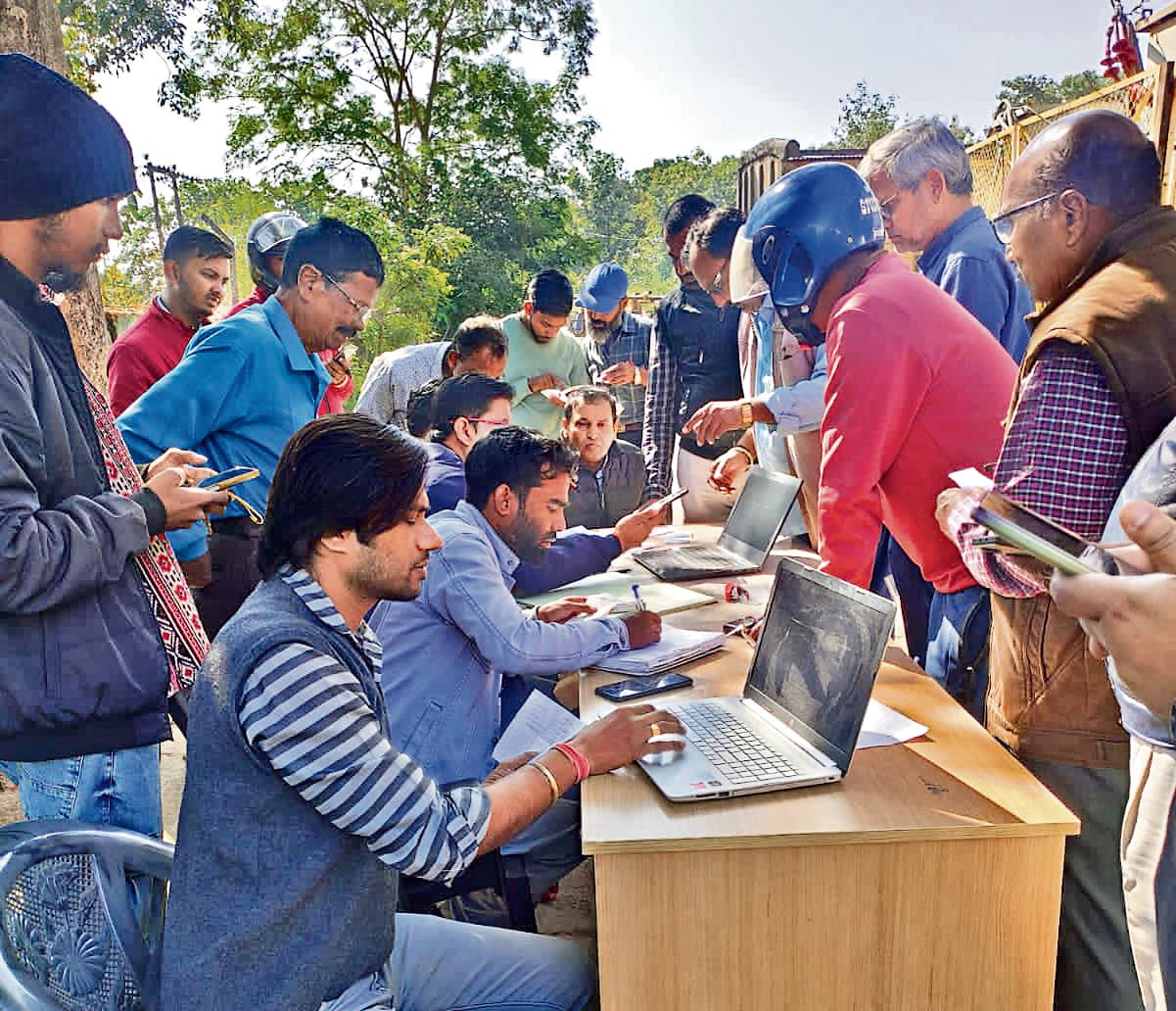 Ranchi News: जेबीवीएनल ने कैंप लगा कर सुनी उपभोक्ताओं की समस्या