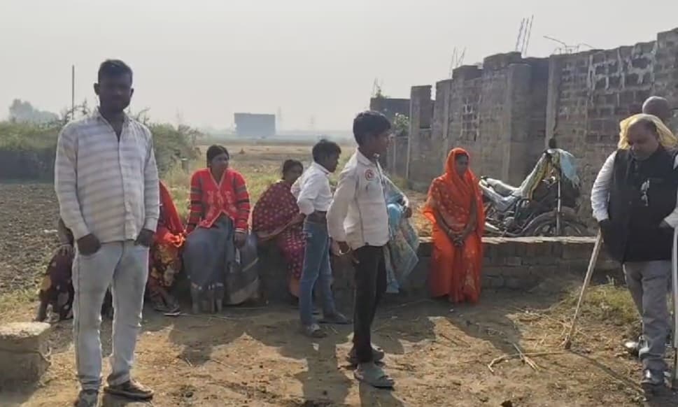 परिवार को बंधक बना 50 हजार नकद व ढाई लाख के गहने लूटे