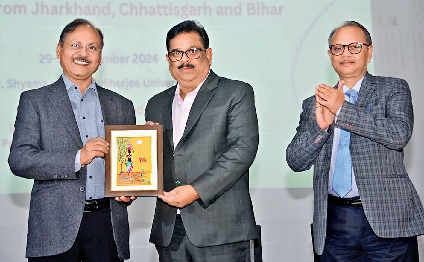 Education News : बेटी बचाओ, बेटी पढ़ाओ और देश को स्वर्ग बनाओ: कुलपति