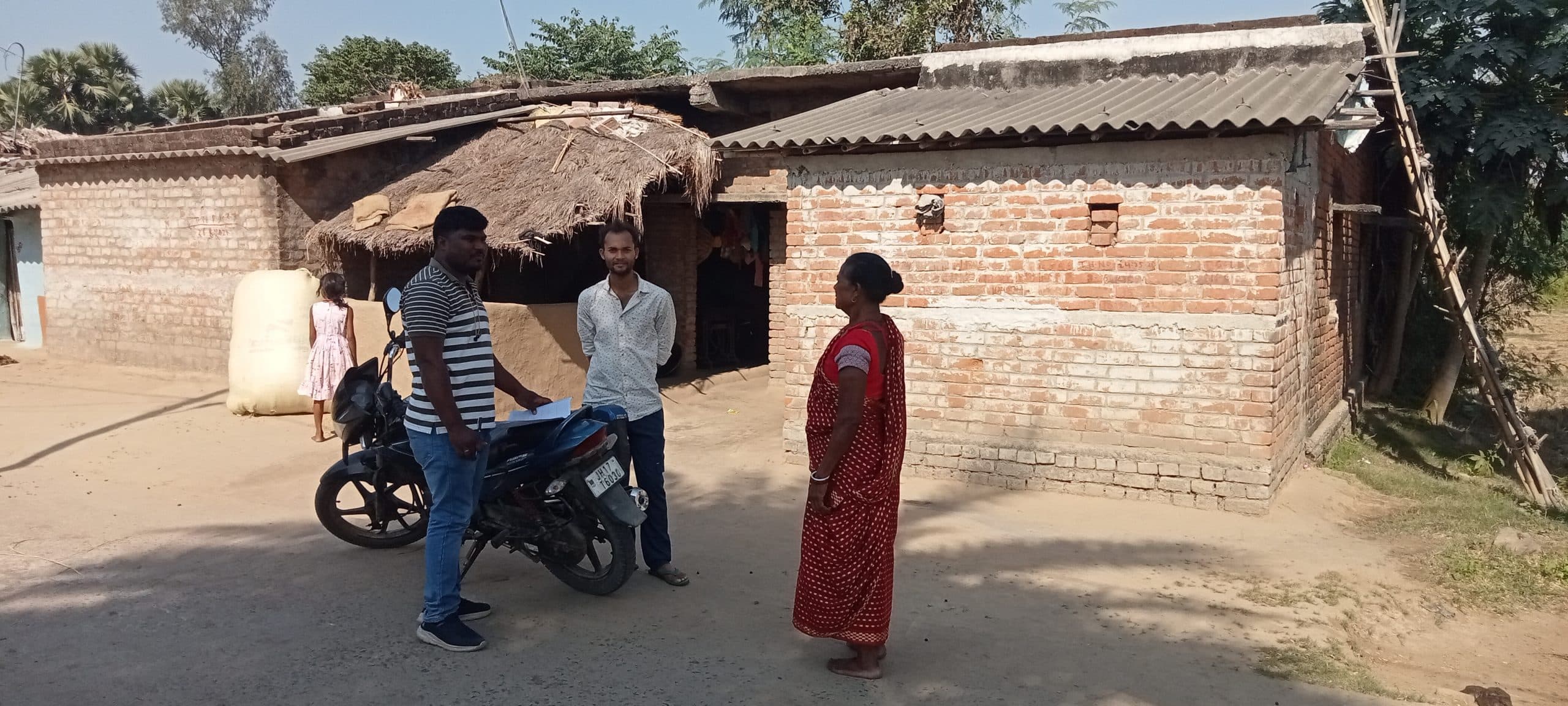 एक सप्ताह में पीएम आवास पूरा नहीं करने वालों पर होगी प्राथमिकी