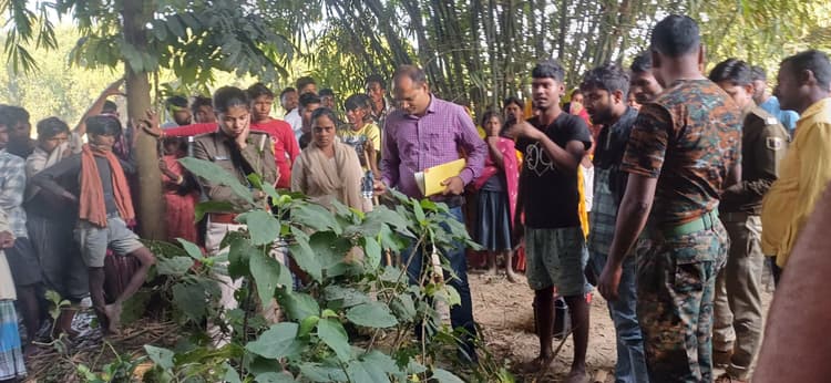 प्रेम प्रसंग में महिला की हत्या कर बहियार में फेंका शव