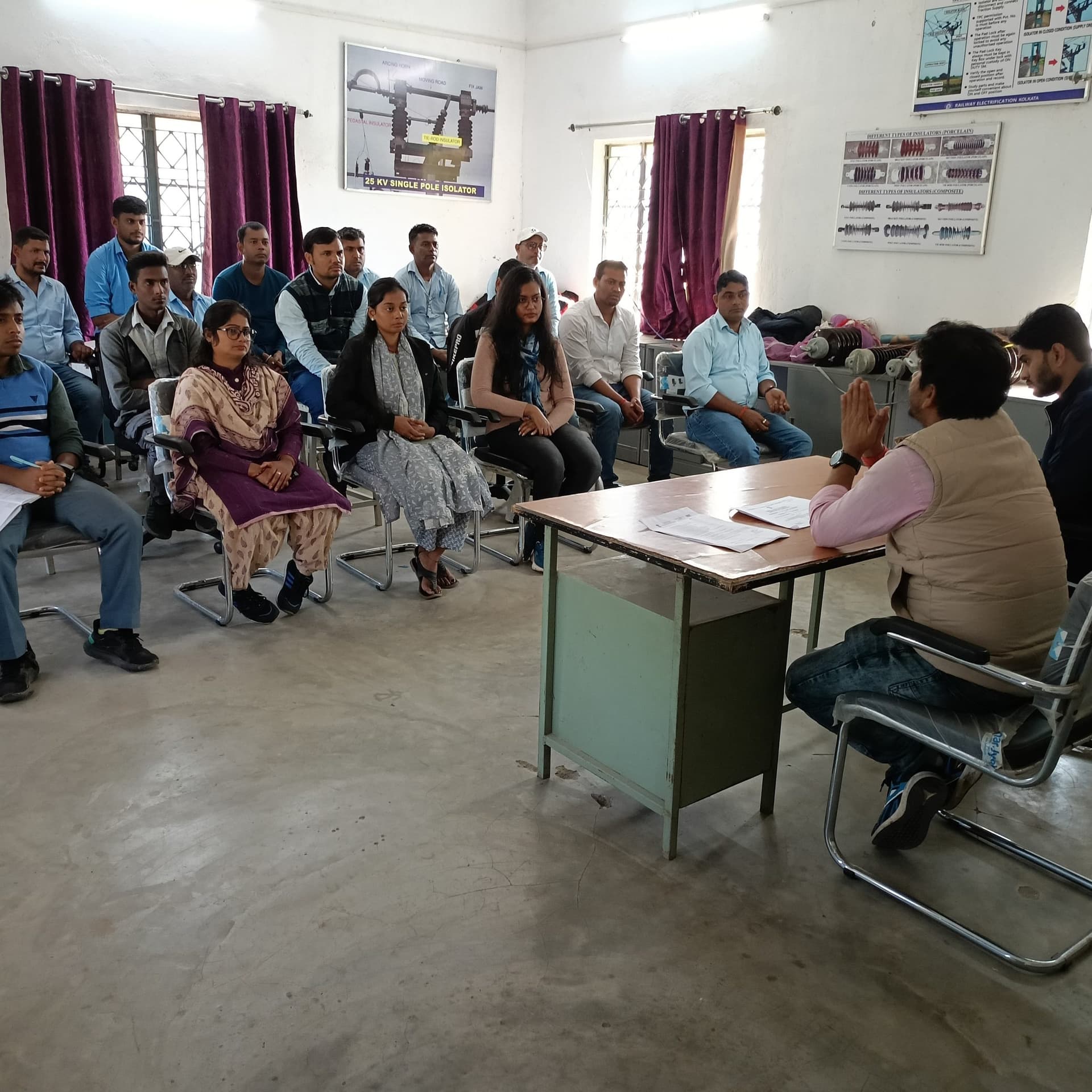 ओएचई सह पीएचआइ डिपो में तकनीकी और सुरक्षा सेमिनार का हुआ आयोजन