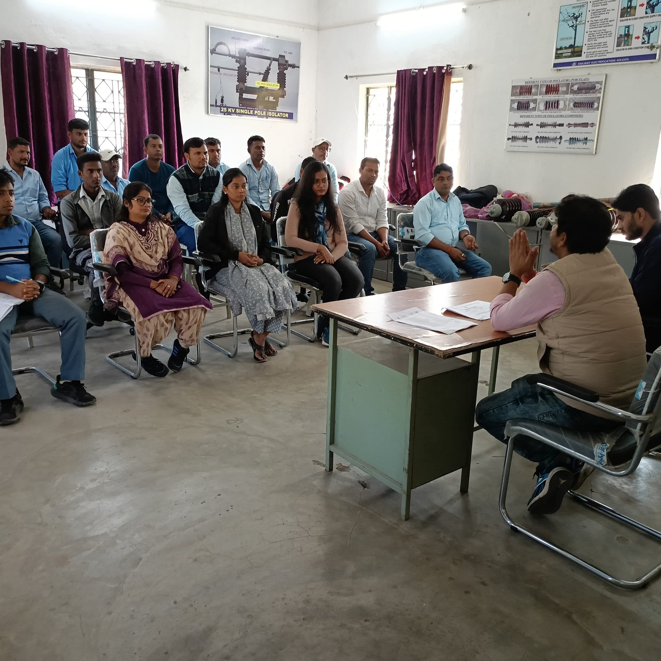 ओएचई सह पीएचआइ डिपो में तकनीकी और सुरक्षा सेमिनार का हुआ आयोजन