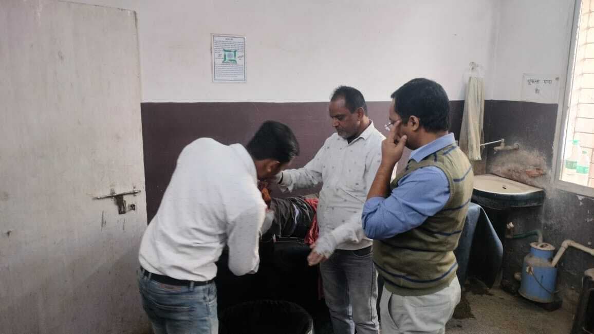 Godda News: काम के दौरान मजदूर हुआ घायल