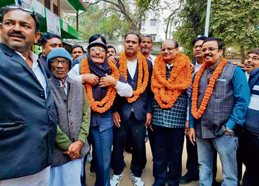 रवींद्रनाथ चौबे अध्यक्ष व मंटू पांडे बने महासचिव