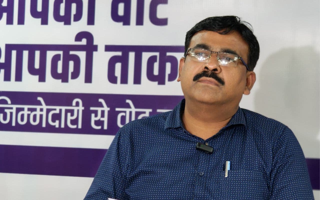 चुनाव में वाहन मालिकों की मनमानी, गाड़ी में तेल भरवा कर मजिस्ट्रेट को ले जाने से किया मना, प्रशासन ने चलाया डंडा