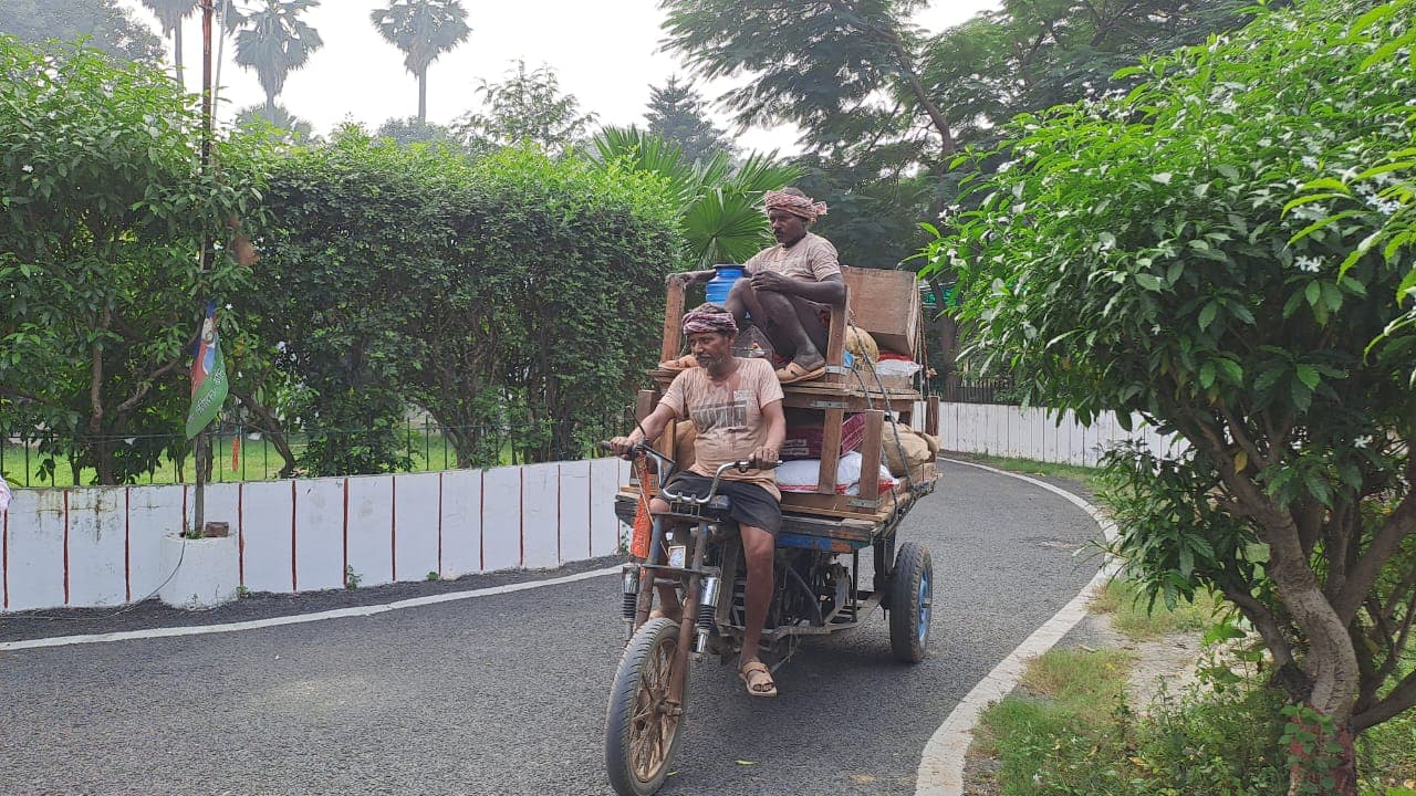 Bihar Politics: पटना में बेघर हुए पशुपति पारस, खाली करना पड़ा सरकारी बंगला