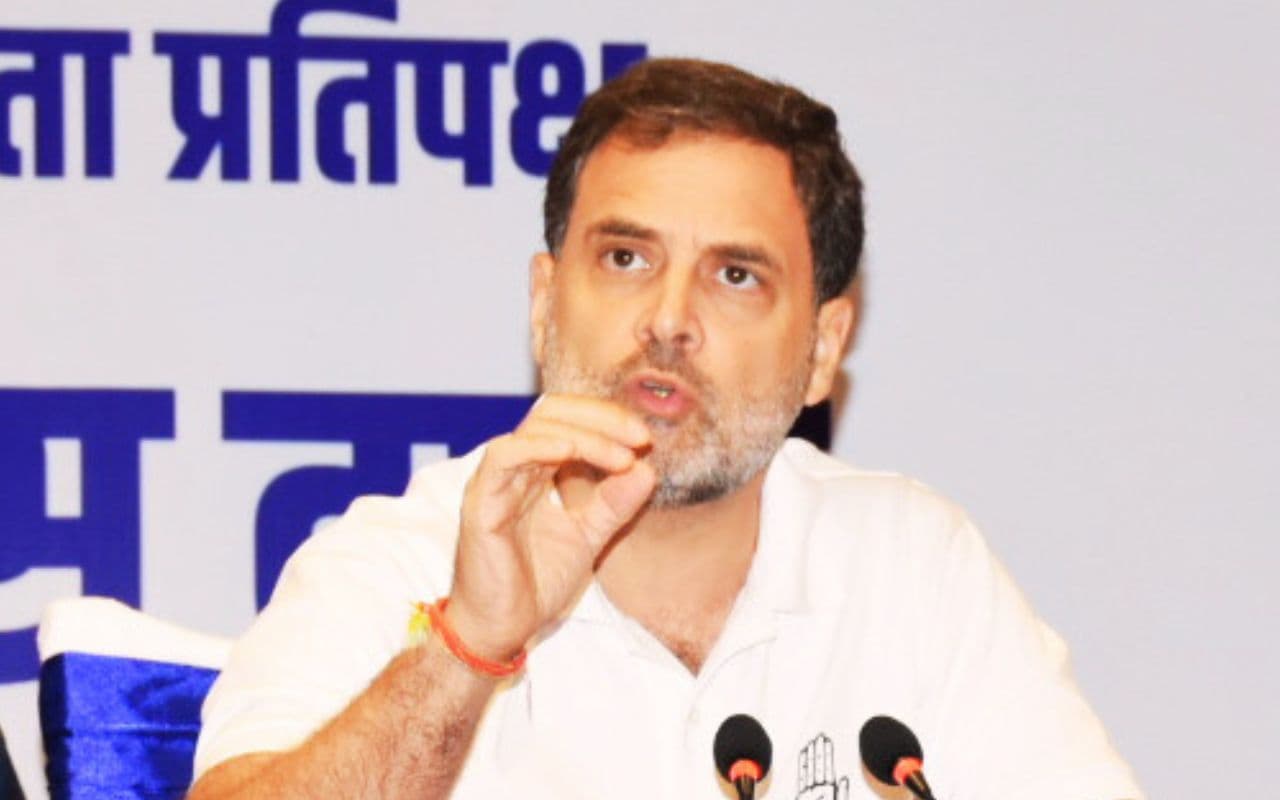 रांची में बोले राहुल गांधी- मोदी की वजह से झारखंड के युवाओं को नहीं मिला रोजगार, किया 10 लाख नौकरी का वादा