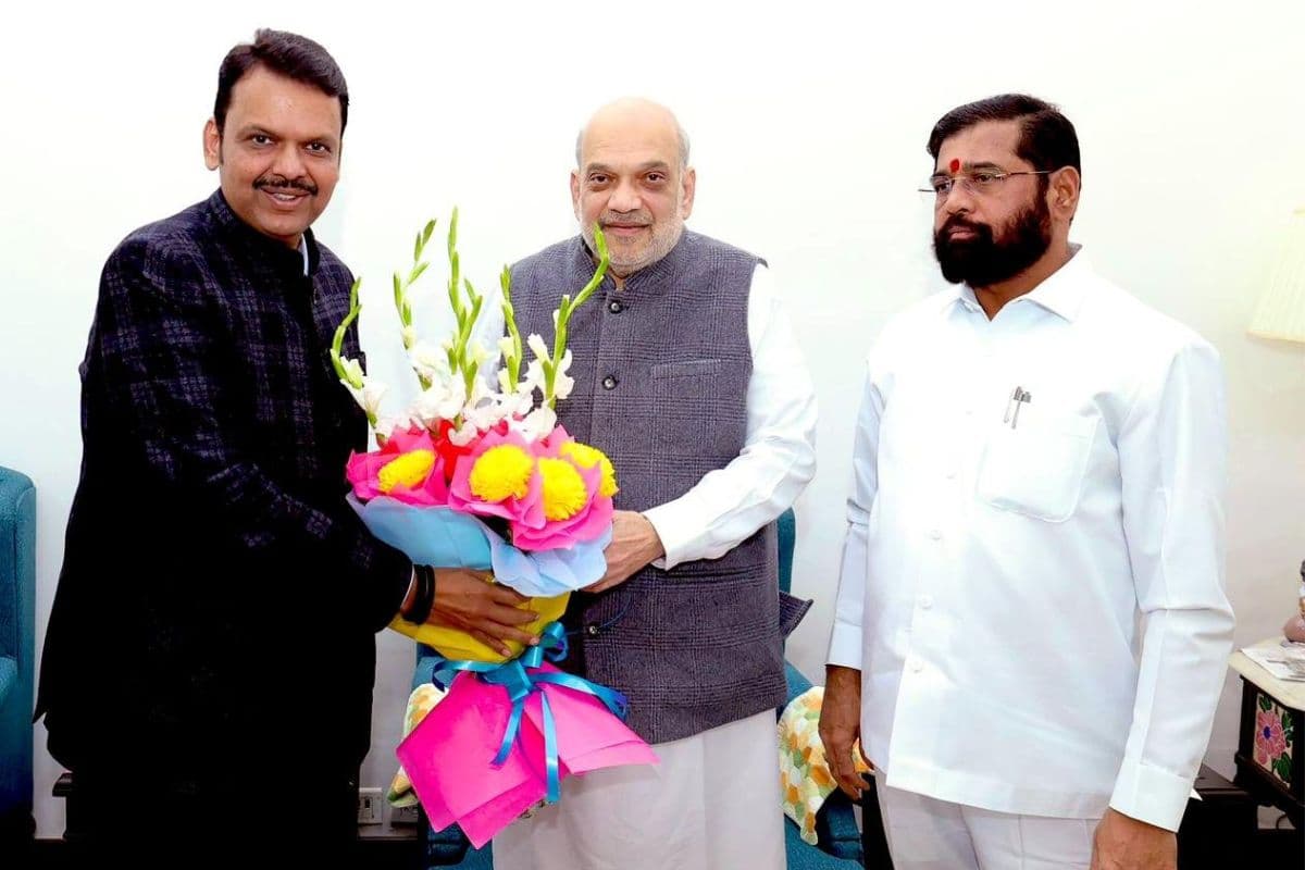 Maharashtra Government Formation: महाराष्ट्र का मुख्यमंत्री कौन? दिल्ली में अमित शाह संग बैठे शिंदे, फडणवीस और पवार