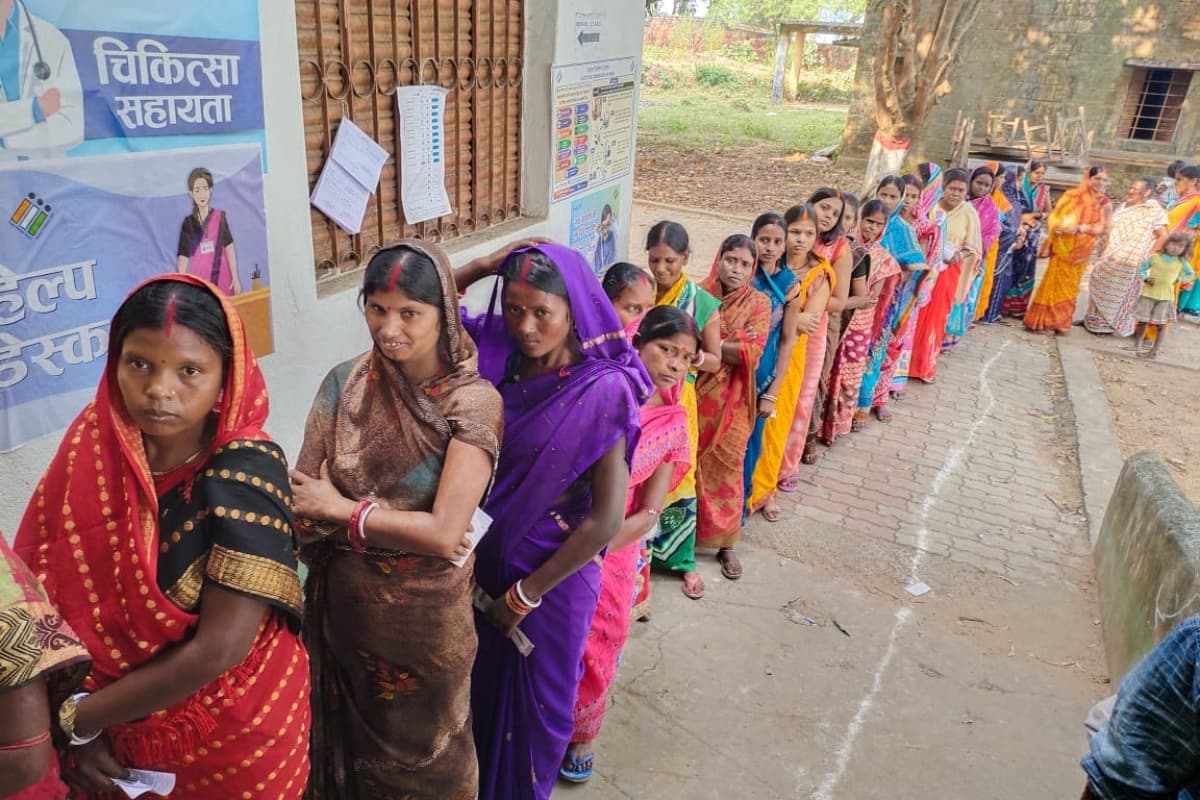 Jharkhand Election 2024: संताल में बंपर वोटिंग, 18 सीटों पर 72.54 फीसदी मतदान