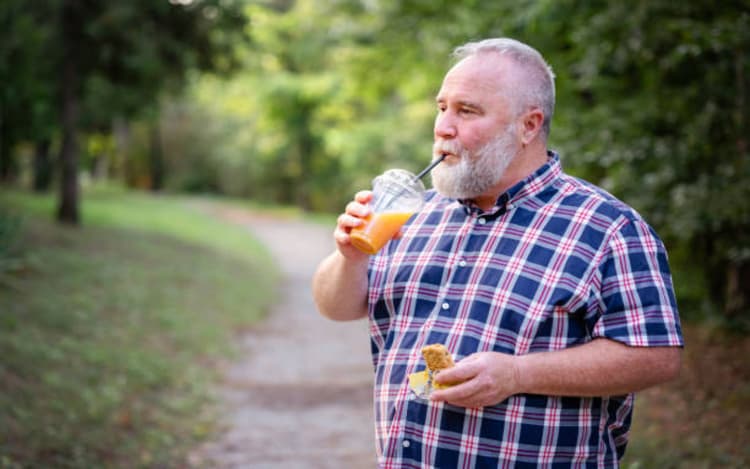 Weight Loss Tips: देखते ही देखते पिघलने लगेगी शरीर में जमी चर्बी, ये जूस हैं आपके लिए बेहद फायदेमंद