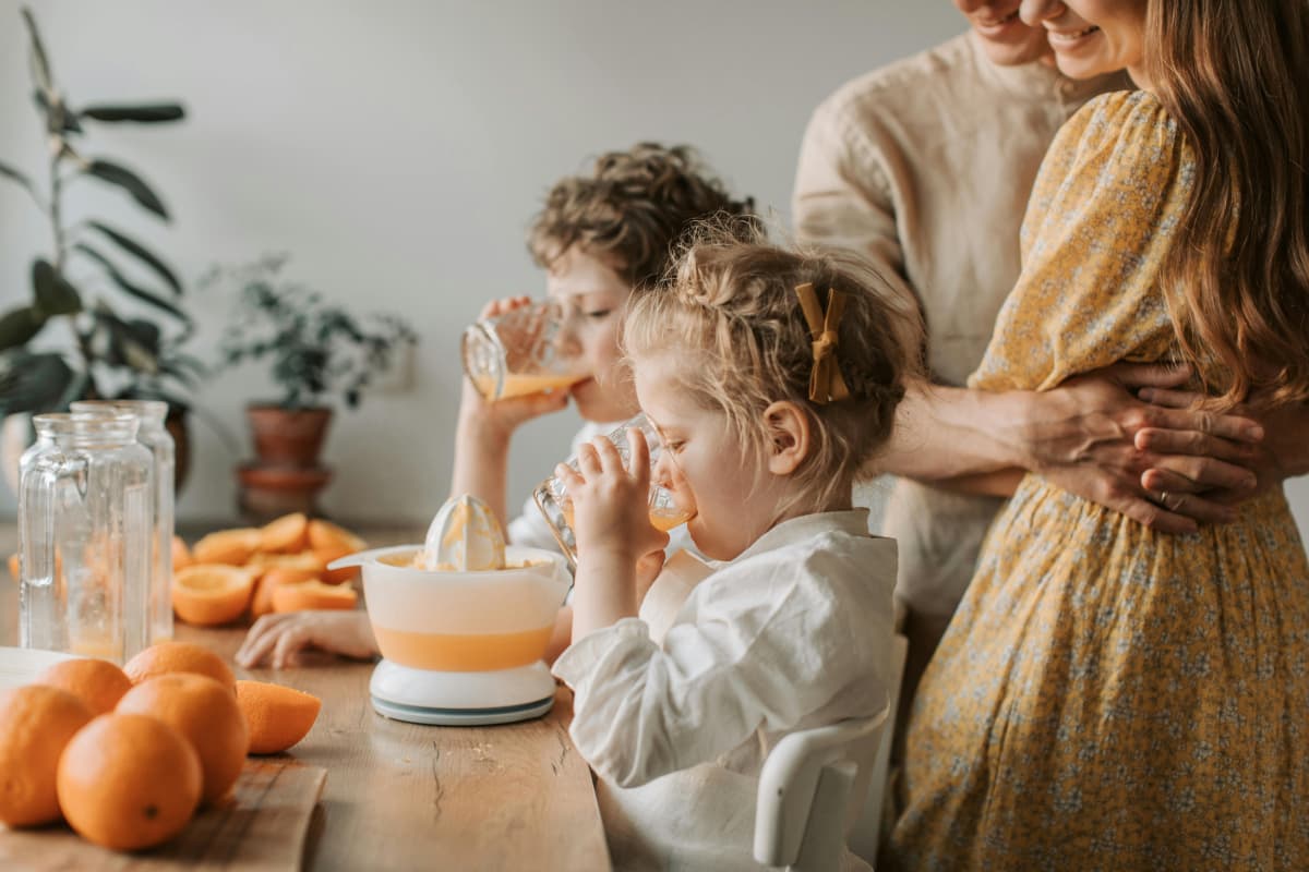 Health Tips: अब सर्दियों में भी आपकी इम्युनिटी नहीं पड़ेगी कमजोर, इन चीजों की मदद से तैयार करें अमेजिंग ड्रिंक