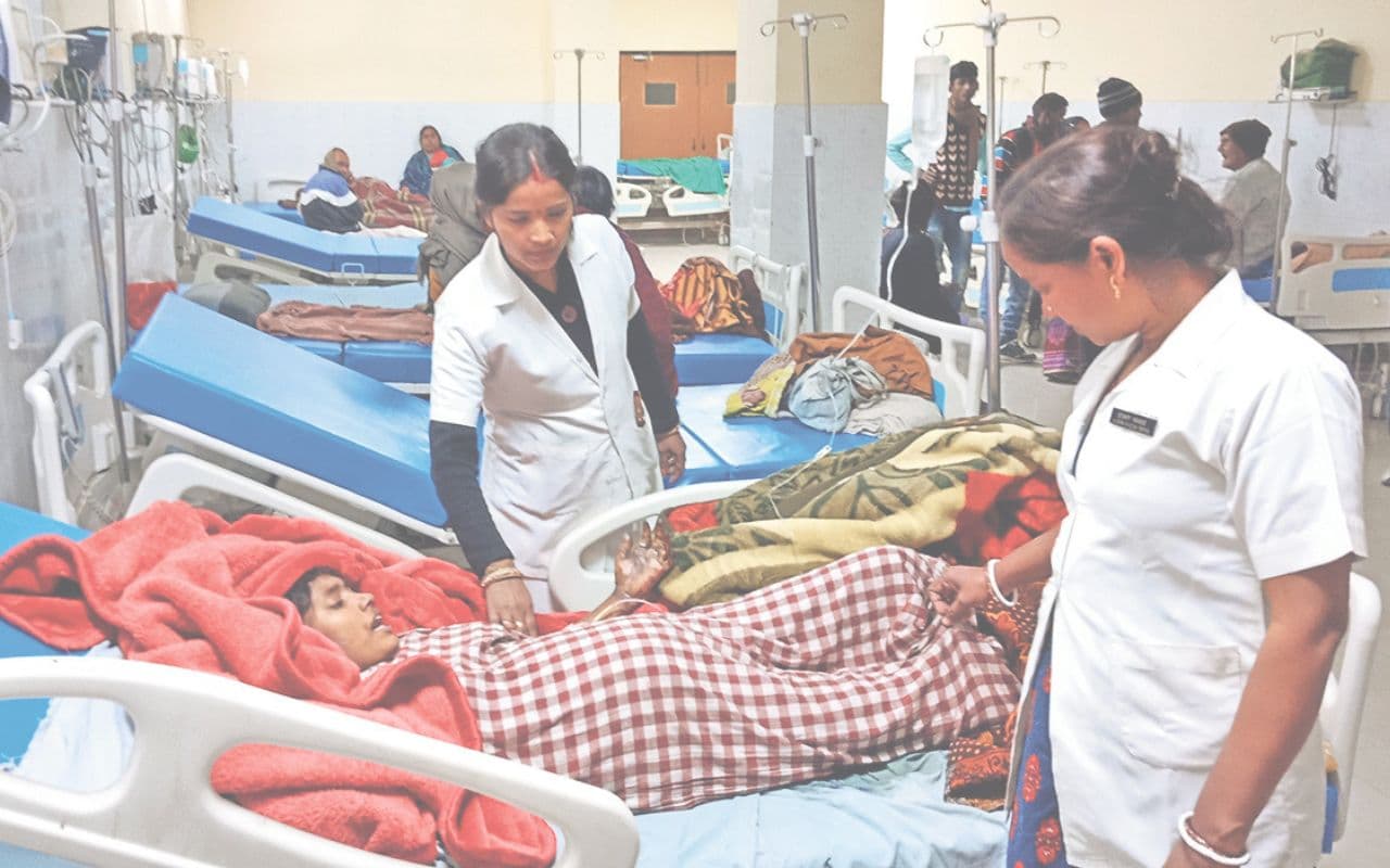 Gaya News: ठंड में हाई ब्लड प्रेशर का हो सकते हैं शिकार, सांस की बीमारी है तो सावधानी बहुत जरूरी