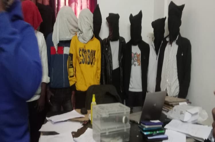 पटना: रामजी राय उर्फ मुड़ कटवा की हत्या का  खुलासा, कुख्यात कालिया गैंग के 10 अपराधी गिरफ्तार