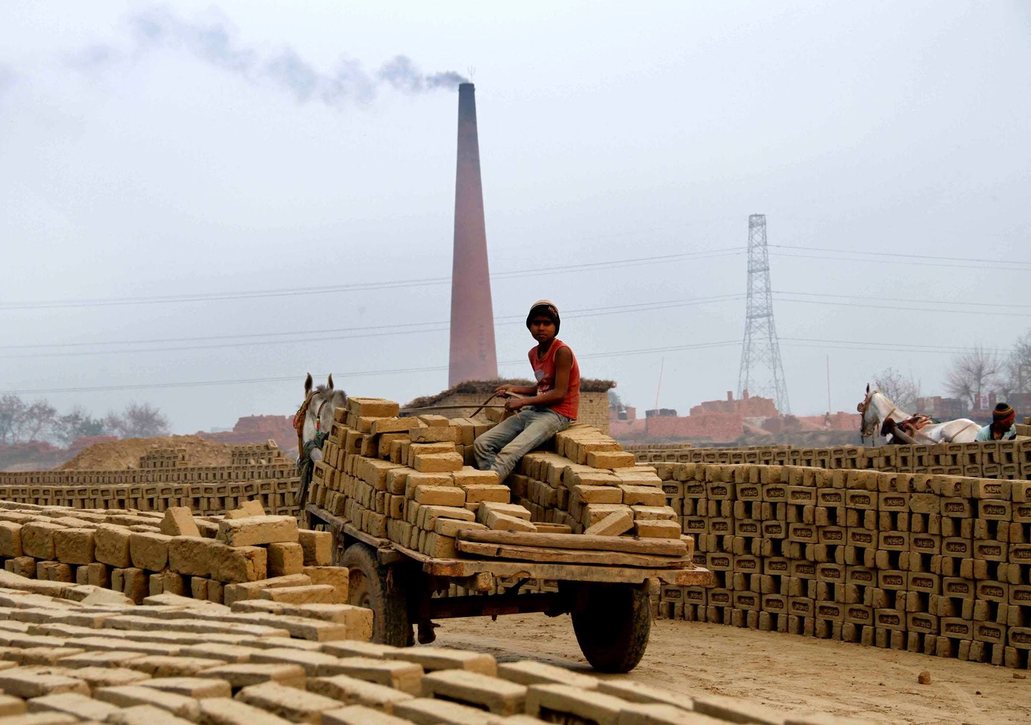 Aspirational District: आकांक्षी जिलों के विकास में सीएसआर फंड का बढ़ रहा है इस्तेमाल