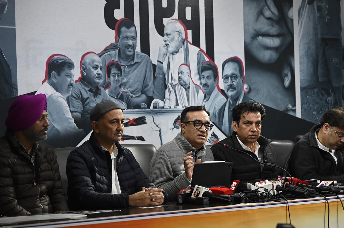 Congress: आम आदमी पार्टी के खिलाफ क्यों हमलावर हुई कांग्रेस