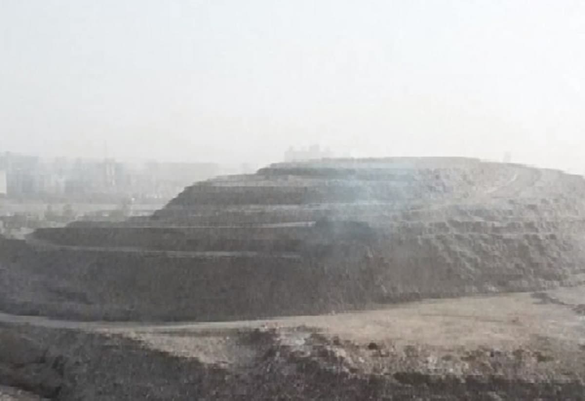 Delhi Election: कूड़े के पहाड़ को लेकर आप के खिलाफ अभियान चलायेगी भाजपा