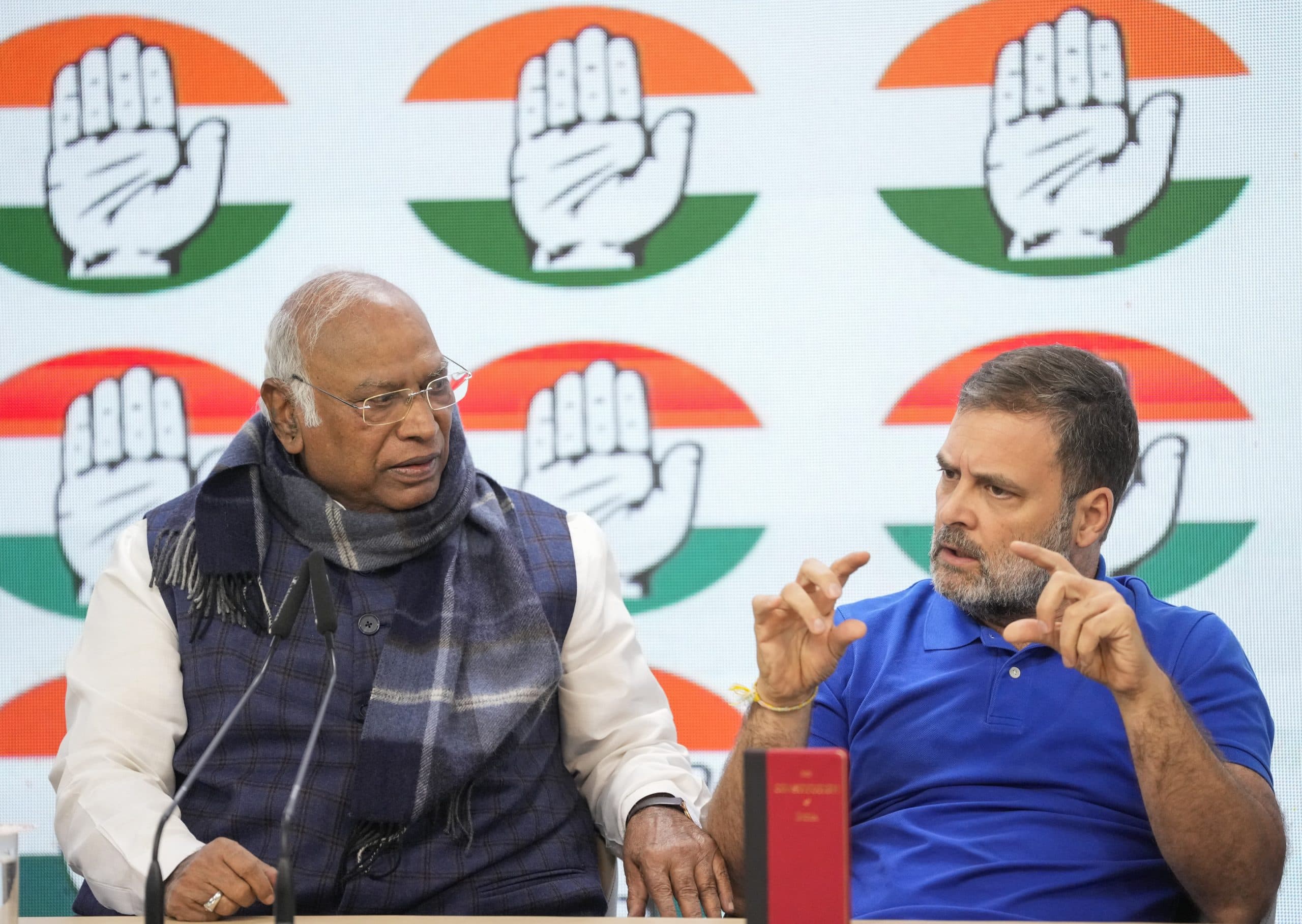 Parliament Row: संसद के बाहर भारी बवाल, धक्का मुक्की मामले में आमने-सामने बीजेपी और कांग्रेस, देखें वीडियो