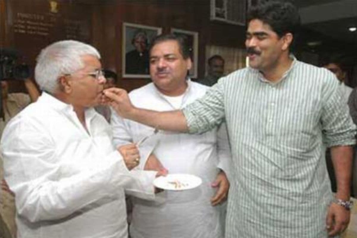 लालू यादव के सांसद का था आतंकियों से कनेक्शन, IPS अफसर की रिपोर्ट ने मचा दिया था हंगामा