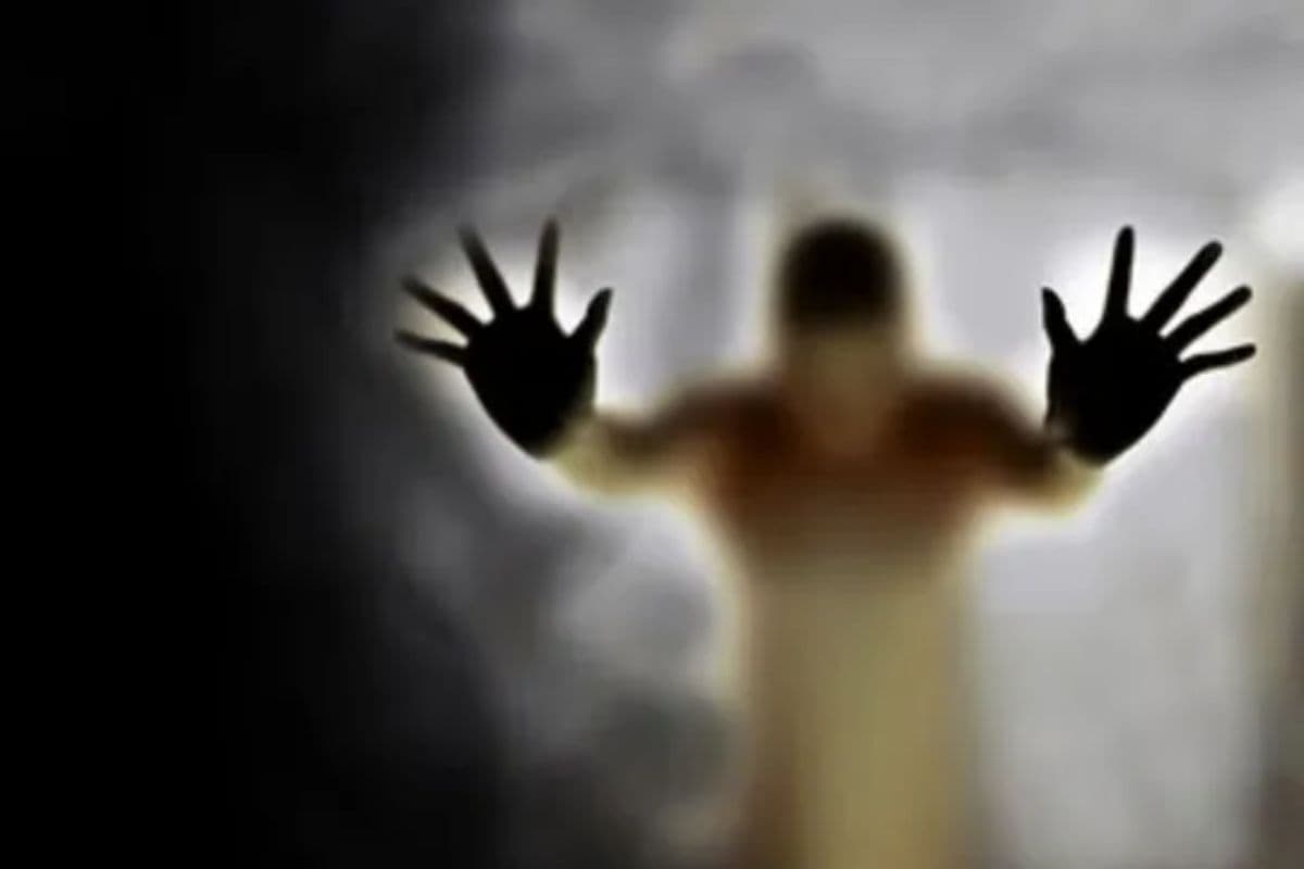 Bihar: डायन बता पंचायत ने महिला पर लगाया 2.50 लाख का जुर्माना, नहीं देने पर दी बलि की धमकी