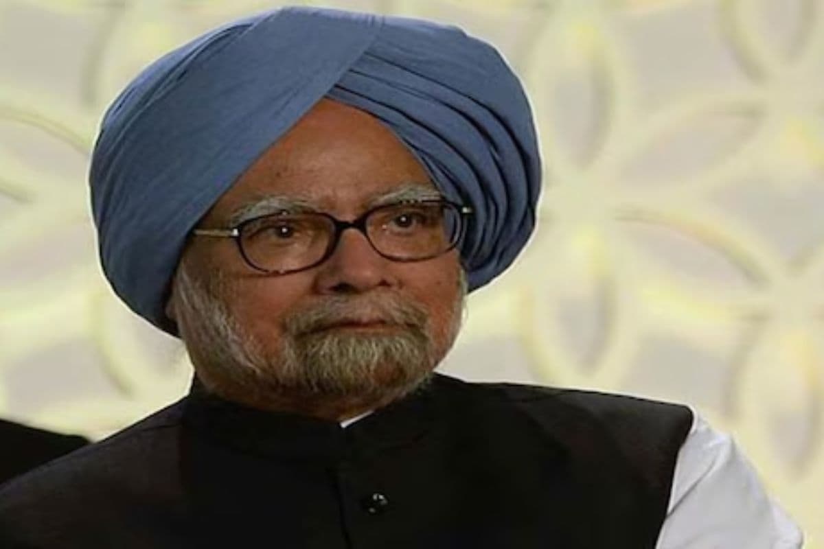 एक फोन कॉल ने बदल दी थी मनमोहन सिंह की जिंदगी, वाजपेयी की आलोचना से आहत होकर छोड़ना चाहते थे मंत्री पद