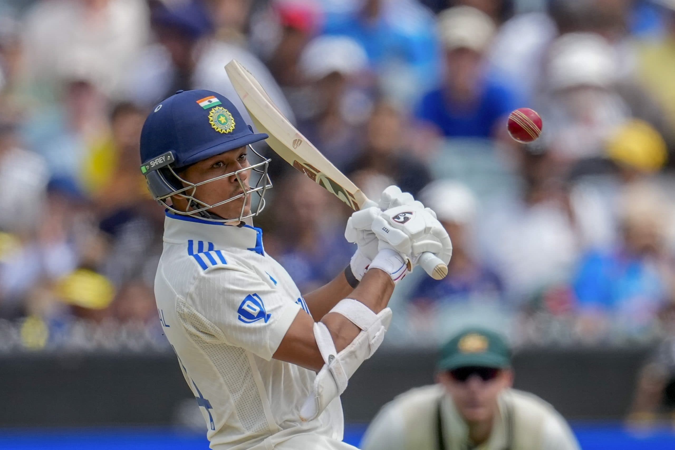 IND vs AUS: दूसरे दिन का खेल समाप्त, भारतीय पारी लड़खड़ाई, 164 रन पर गंवाए 5 विकेट,