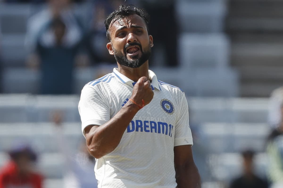 IND vs AUS: आकाश दीप ने बचा ली बाउंड्री, फिर भी ऑस्ट्रेलिया को मिले 4 रन, देखें वीडियो
