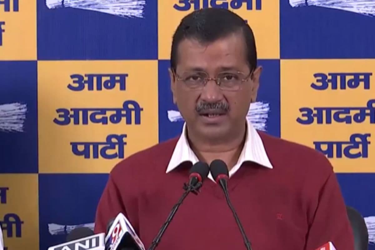 Delhi Election: केजरीवाल का ऐलान, दिल्ली में बिना गठबंधन के चुनाव लड़ेगी आम आदमी पार्टी