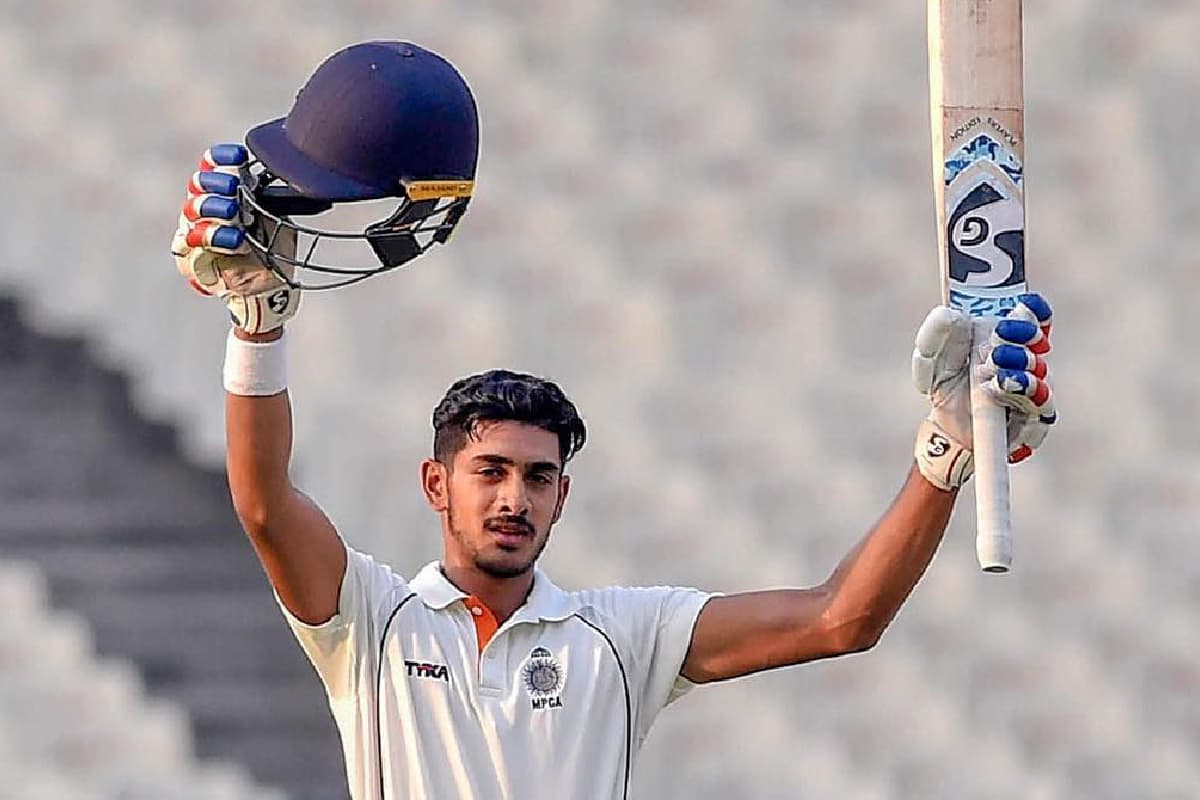 Cricket News: दुनिया के सबसे अमीर क्रिकेटर ने 22 साल की उम्र में लिया संन्यास, नहीं खेला है एक भी IPL