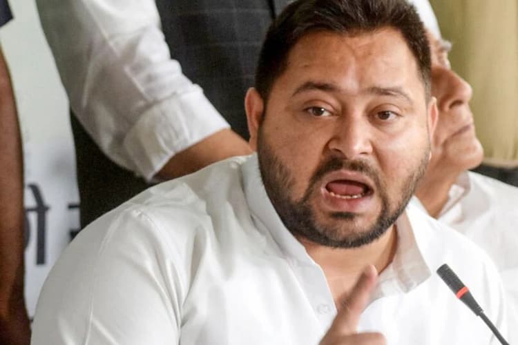 बीपीएससी अभ्यर्थियों के आंदोलन पर गरमाई राजनीति, तेजस्वी यादव ने साधा BJP पर निशाना