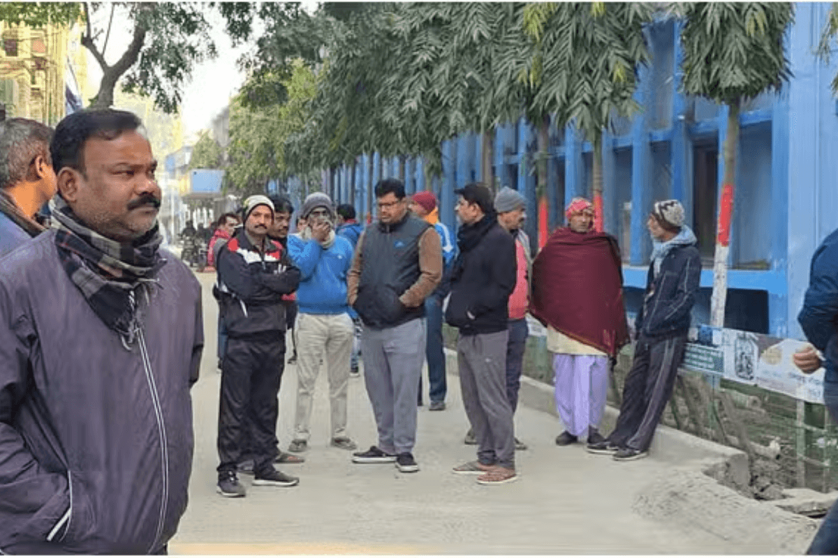 Accident in Begusarai: सुबह-सुबह भीषण सड़क हादसा, 2 घरों का चिराग बुझा, अनियंत्रित होकर डिवाइडर से टकराई थी कार